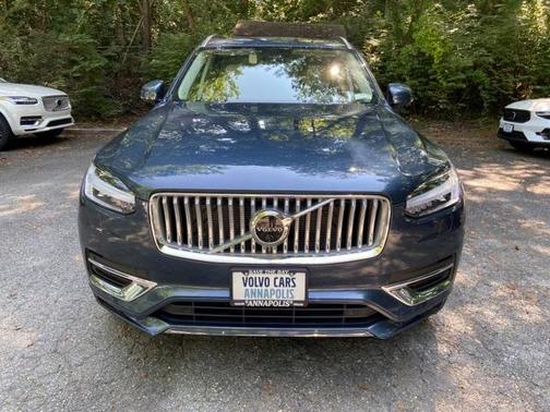 2025 Volvo XC90 B6 Plus 6-Seater