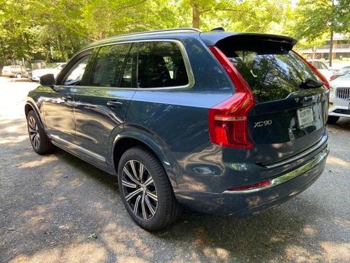 2025 Volvo XC90 B6 Plus 6-Seater