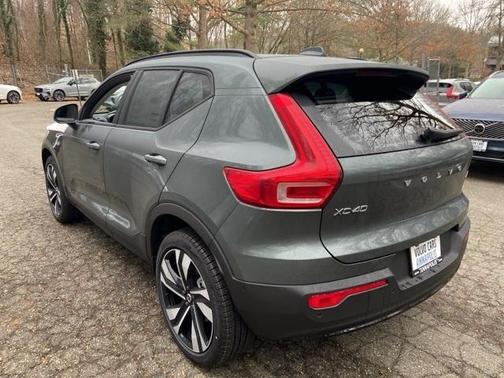 2026 Volvo XC40 B5 Ultra