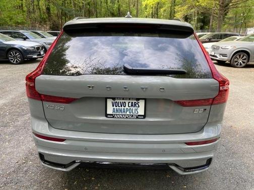 2025 Volvo XC60 B5 Plus