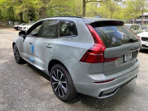 2025 Volvo XC60 B5 Plus