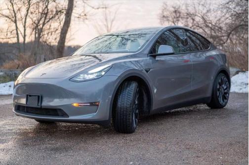 2024 Tesla Model Y Performance Dual Motor All-Wheel Drive