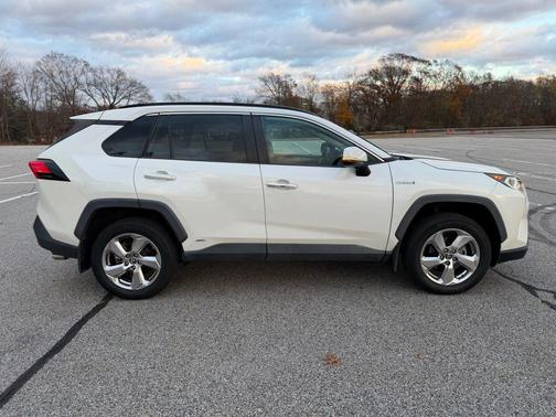 2019 Toyota RAV4 Hybrid Limited