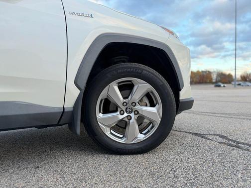 2019 Toyota RAV4 Hybrid Limited