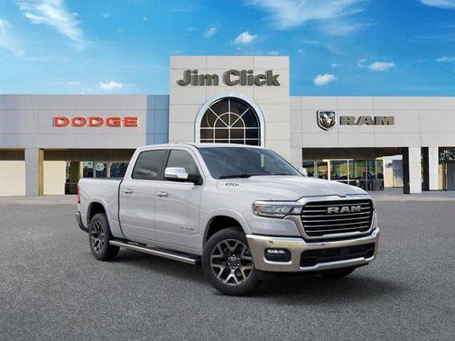 Ivory White Tri-Coat Pearlcoat 2026 RAM 1500 Laramie