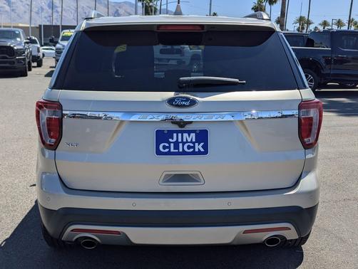 WHITE GOLD META 2017 Ford Explorer XLT