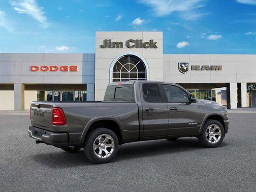 Granite Crystal Metallic Clearcoat 2026 RAM 1500 Big Horn/Lone Star