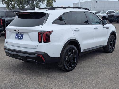 Glacial White Pearl 2026 Kia Sorento SX
