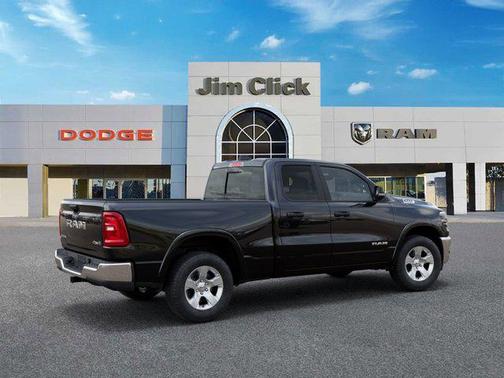 Diamond Black Crystal Pearlcoat 2026 RAM 1500 Big Horn/Lone Star