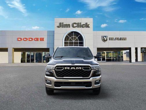 Diamond Black Crystal Pearlcoat 2026 RAM 1500 Big Horn/Lone Star
