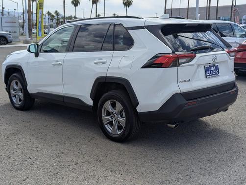 Ice Cap 2025 Toyota RAV4 XLE