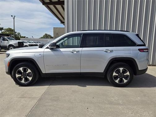 2023 Jeep Grand Cherokee 4xe Base