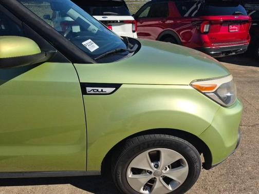 2016 Kia Soul Base