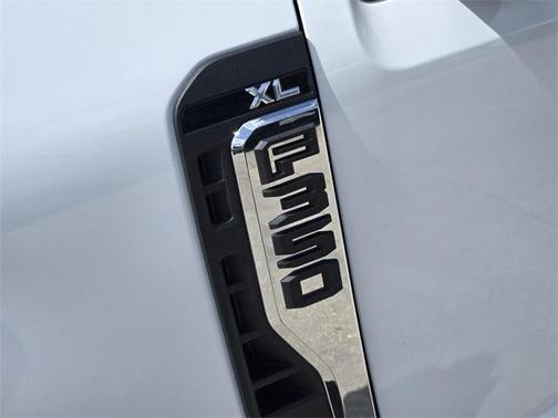 2025 Ford F-350 XL