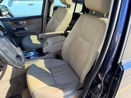 2016 Land Rover LR4 Base