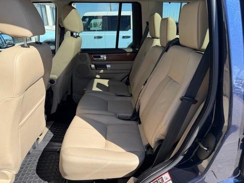 2016 Land Rover LR4 Base
