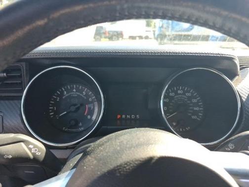 2016 Ford Mustang V6