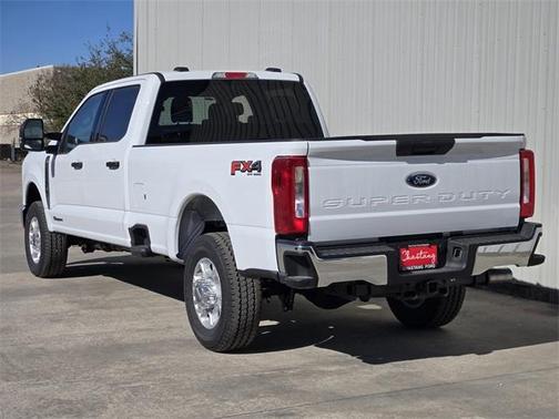 2026 Ford F-350 XLT
