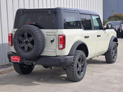 Desert Sand 2025 Ford Bronco Big Bend