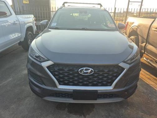 2021 Hyundai TUCSON SEL
