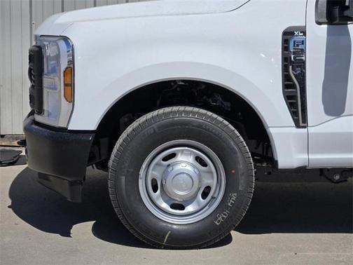 2025 Ford F-250 XL
