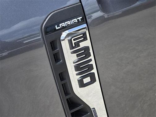 2025 Ford F-350 Lariat Super Duty
