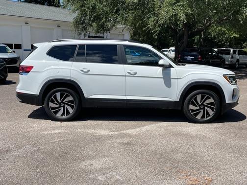 2024 Volkswagen Atlas 2.0T SE w/ Technology