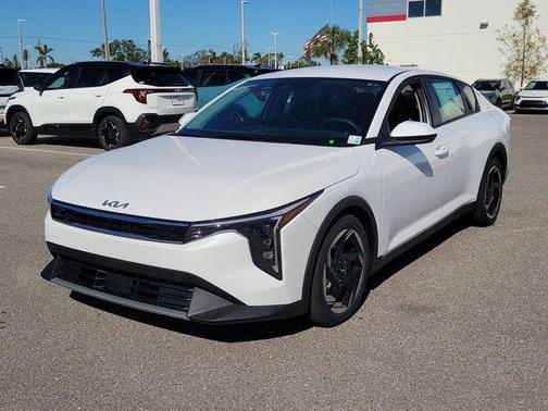 2025 Kia K4 EX