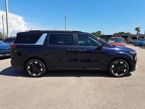 2025 Kia Carnival EX