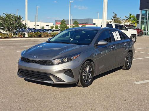 2022 Kia Forte LXS