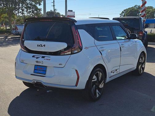 2023 Kia Soul GT-Line