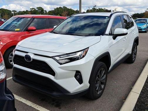 2023 Toyota RAV4 Hybrid XLE Premium