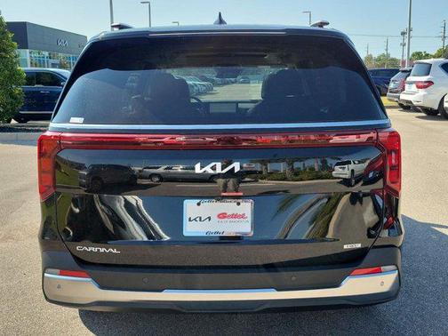 2025 Kia Carnival Hybrid SX