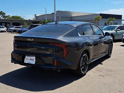 2025 Kia K4 GT-Line