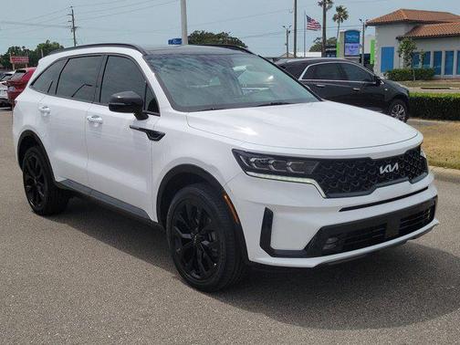2022 Kia Sorento SX