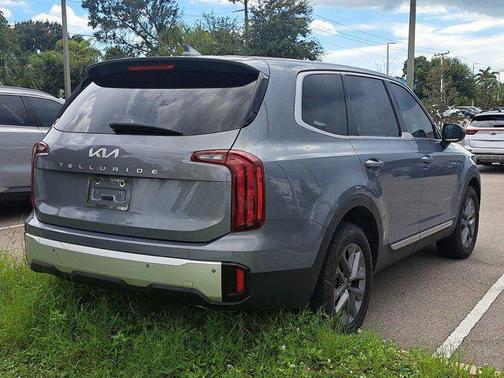 2024 Kia Telluride LX