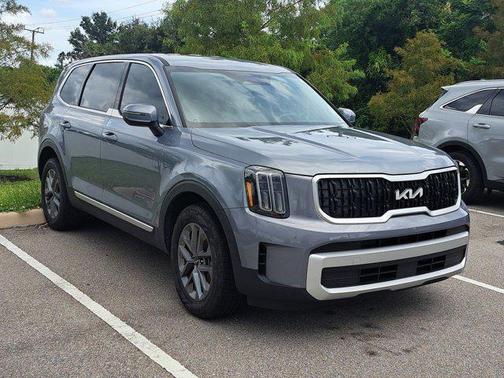 2024 Kia Telluride LX