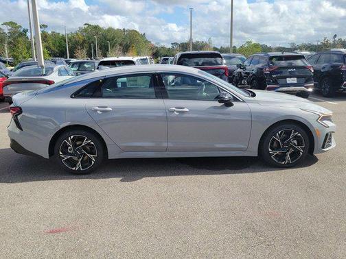 2025 Kia K5 GT-Line