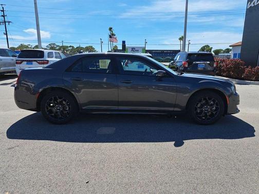 2023 Chrysler 300 Touring