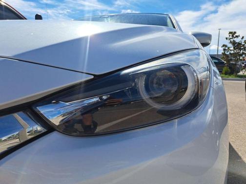 2018 Mazda Mazda3 Grand Touring