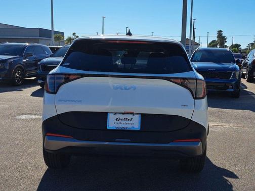 2026 Kia Sportage Hybrid LX