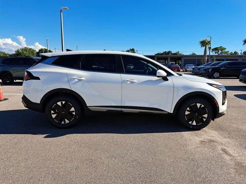 2026 Kia Sportage Hybrid LX