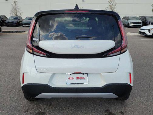 2025 Kia Soul LX