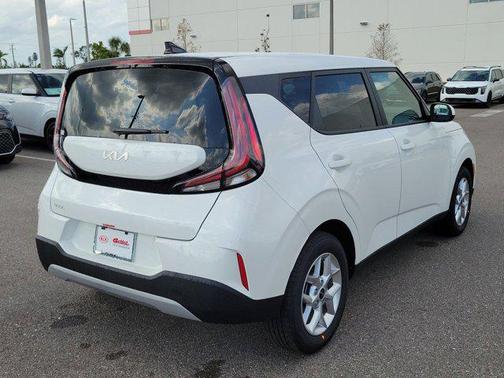 2025 Kia Soul LX