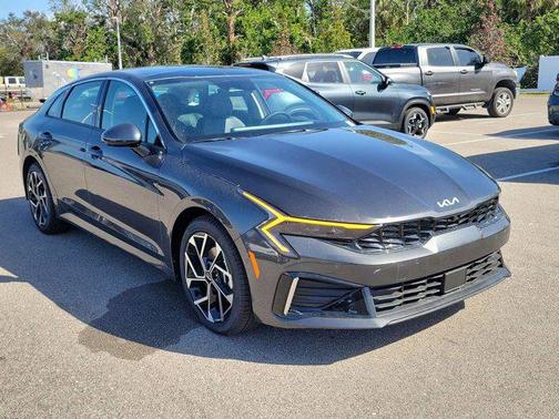 2025 Kia K5 EX