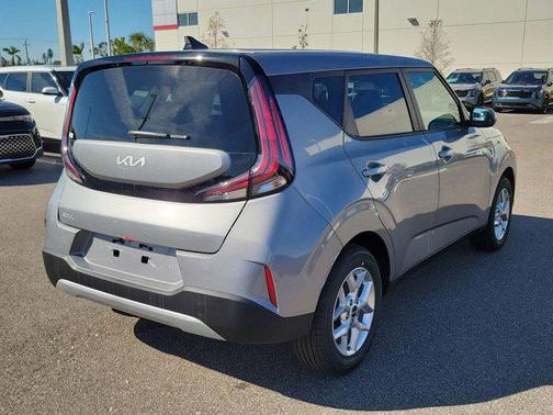2025 Kia Soul LX