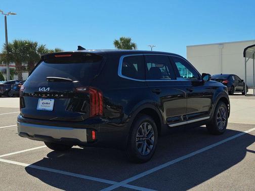 2025 Kia Telluride LX