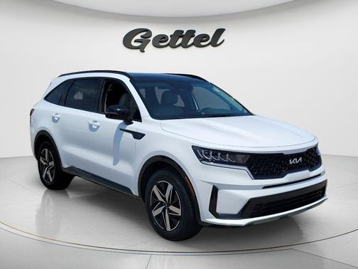 Glacial White Pearl 2022 Kia Sorento S