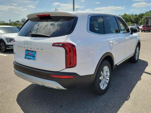 2022 Kia Telluride LX