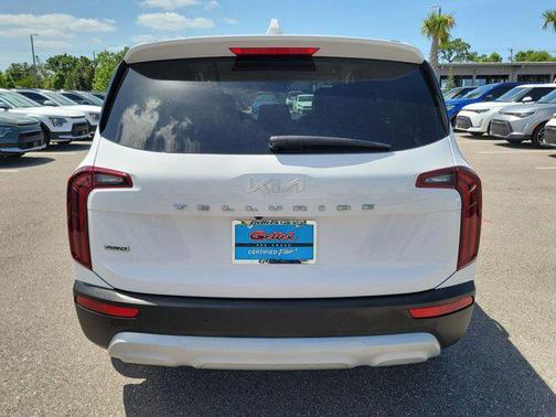 2022 Kia Telluride LX